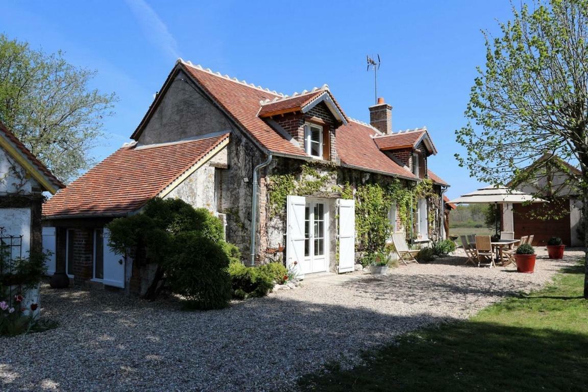 Le Montillon Tour-en-Sologne Exterior foto